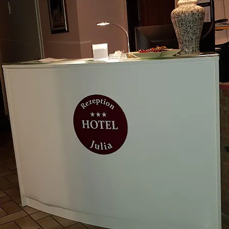 Hotel Garni Julia 3*