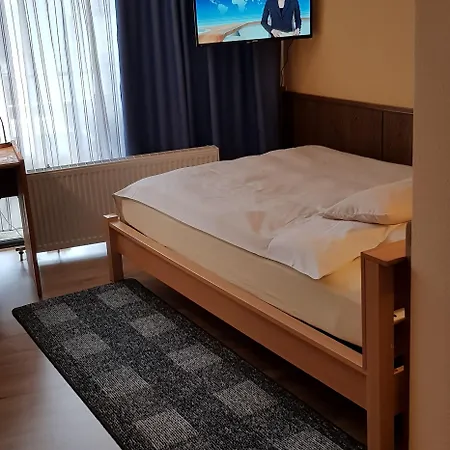 Garni Julia Hotel 3*