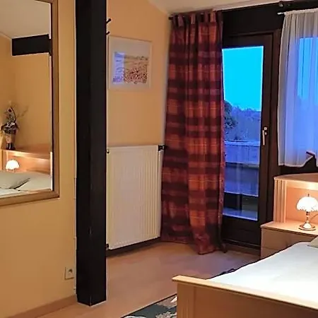 Hotel Garni Julia 3*