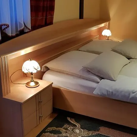 Hotel Garni Julia 3*
