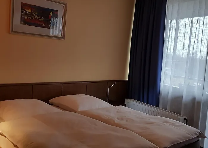 Garni Julia 3* Linnich