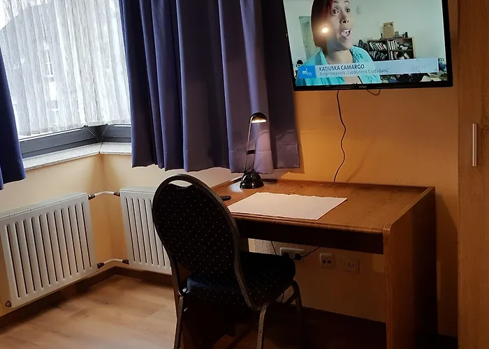 Garni Julia 3* Linnich