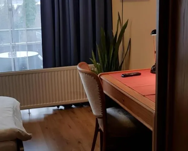 Garni Julia 3* Linnich